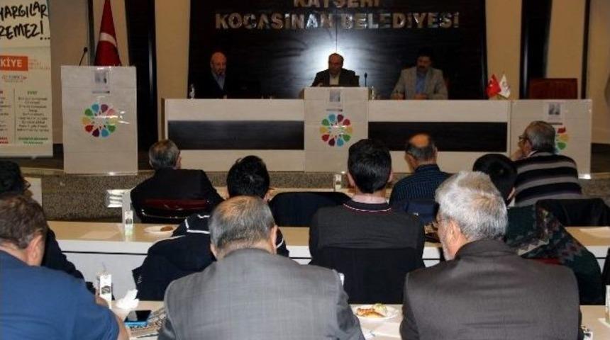 K&uuml;&ccedil;&uuml;k Millet Meclisi&rsquo;nde Anayasa Değişikliği Konuşuldu