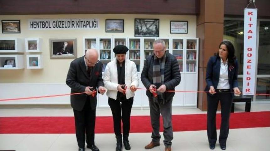 Hentbol G&uuml;zeldir Kitaplığı'nın A&ccedil;ılışı Yapıldı