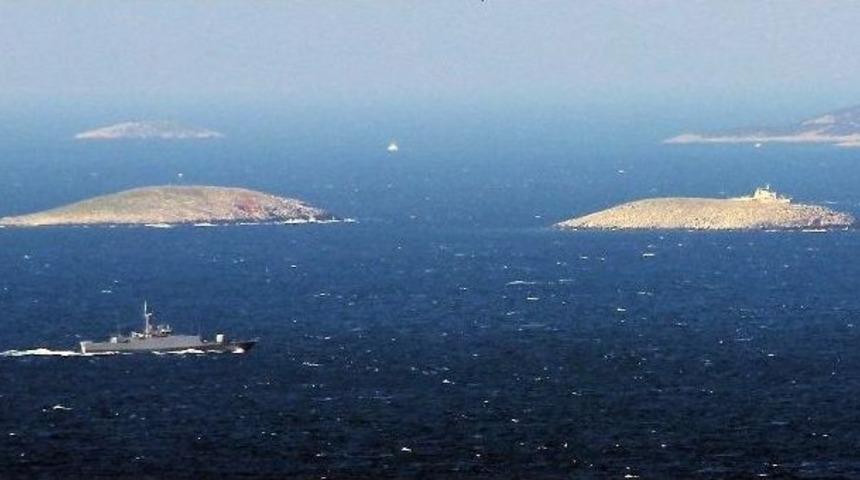 T&uuml;rk Askerinin Kardak N&ouml;beti Gece G&uuml;nd&uuml;z S&uuml;r&uuml;yor