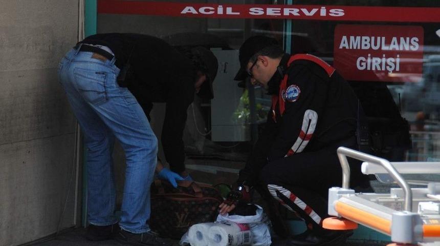 Aydın&rsquo;da Hastane &Ouml;n&uuml;nde Unutulan &Ccedil;anta Paniğe Neden Oldu