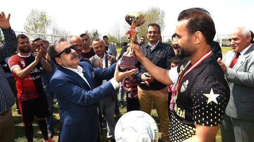 &rsquo;şehit G&ouml;khan Ayg&uuml;l Dostluk Futbol Turnuvası&rsquo;nda Şampiyon Demirg&uuml;c&uuml;