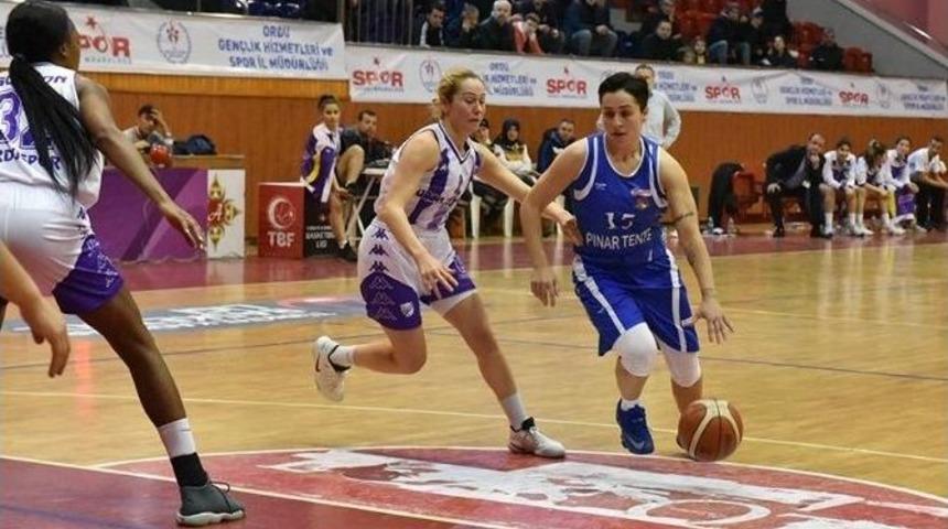 Bornova Becker Spor Deplasmanda Kazanmayı Bildi
