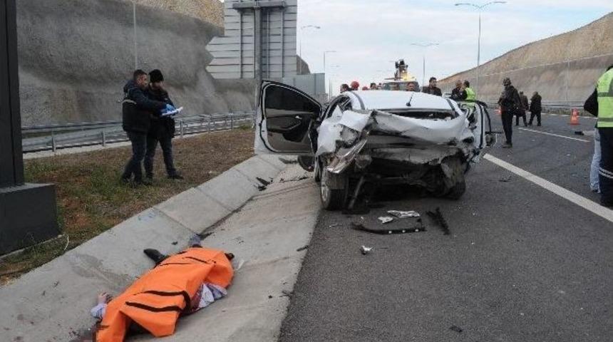 Osman Gazi K&ouml;pr&uuml;s&uuml;&rsquo;nde Trafik Kazası: 1 &Ouml;l&uuml;, 4 Yaralı