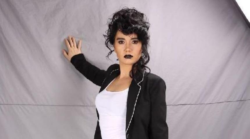 Dilara G&uuml;rkan "s&ouml;z Ver"le M&uuml;zik Piyasasına Hızlı Bir Giriş Yaptı