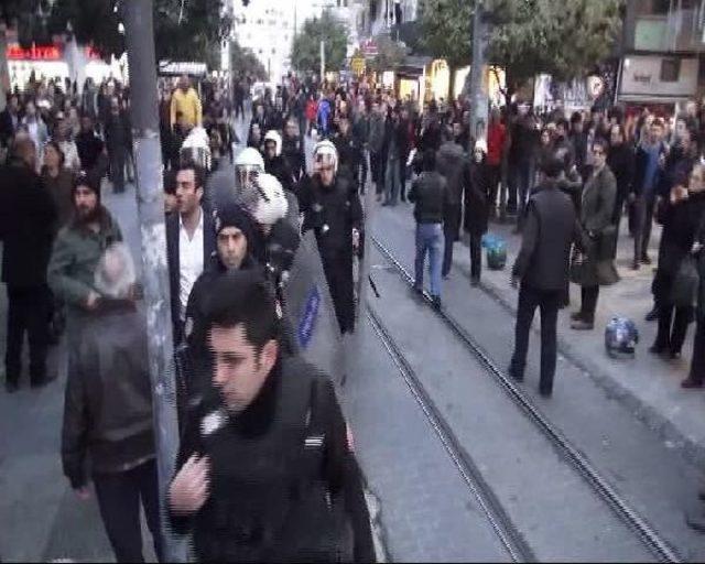 Kadıköy'de Polis Müdahalesi