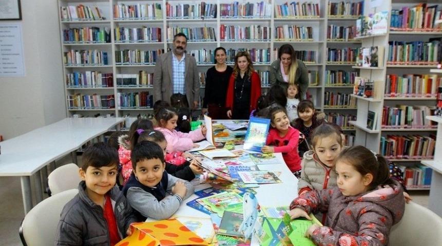 Kreşli Miniklerin Kitap Sevgisi