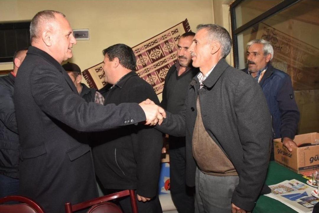 Başkan Keleş Referandum Gezilerini S&uuml;rd&uuml;r&uuml;yor