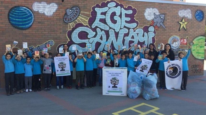 Kartal Belediyesi&rsquo;nden Atığını Getiren 9 Okula 900 Kitap Hediye