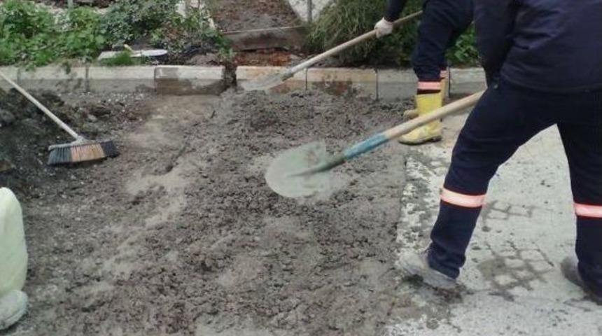 Ak&ccedil;akoca&rsquo;da Yolların Onarımı S&uuml;r&uuml;yor