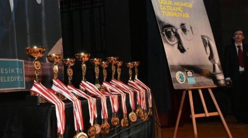 Beşiktaş Belediyesi&rsquo;nden Uğur Mumcu Satran&ccedil; Turnuvası