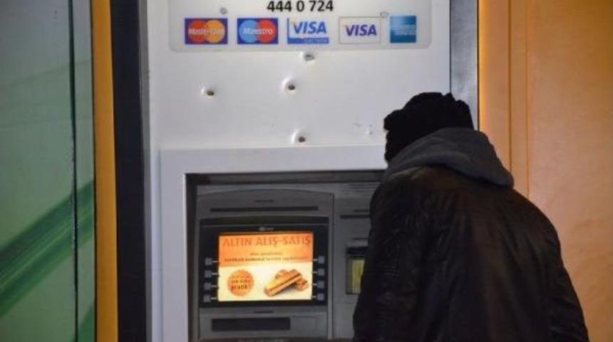 Malatya&rsquo;Da Silahlı Saldırıya Uğrayan Gen&ccedil; Ağır Yaralandı