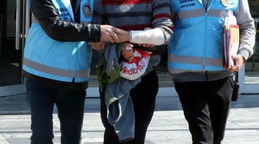 Kavga Ettiği Kişiyi Bı&ccedil;akla Yaralayıp Eve Gittikten Sonra Ağabeyini De Bı&ccedil;akladı