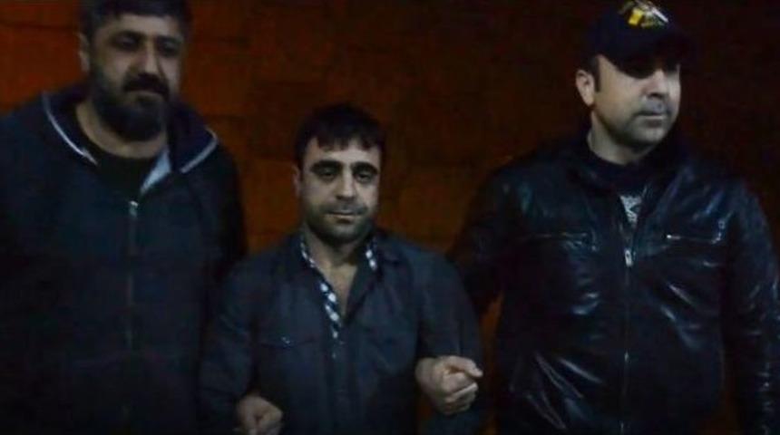 50 Yıl Hapisle Aranan Cezaevi Firarisi Kuşadası&rsquo;nda Yakalandı