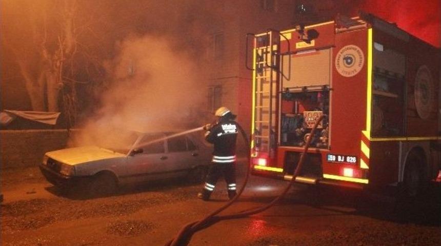 Yanan Lpg’li Otomobil Paniğe Neden Oldu