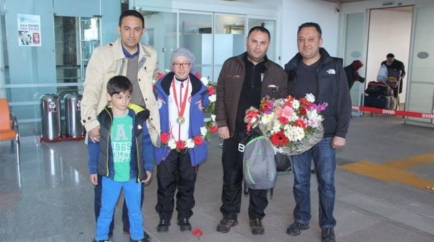 Kayakta B&uuml;y&uuml;k Başarı