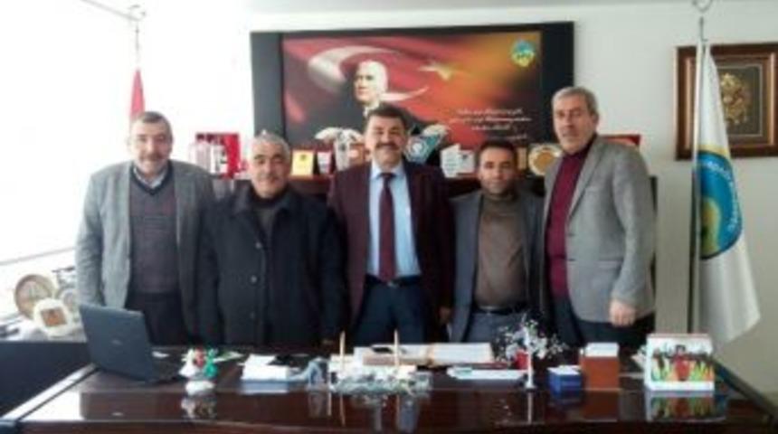 Muhtarlardan &Ccedil;i&ccedil;ekdağı Belediye Başkanı&rsquo;na Teşekk&uuml;r