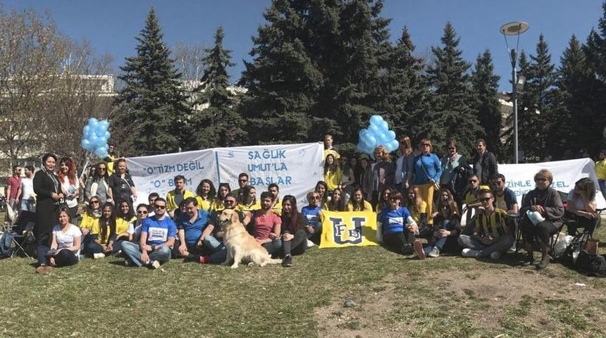 Fenerbah&ccedil;elilerden Anlamlı Otizm Etkinliği