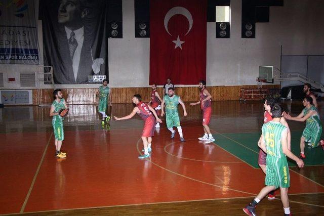 Üniversitelerarası Basketbol 1. Lig Karşılaşmaları Kuşadası’nda Başladı