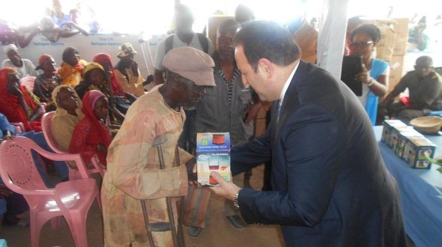 Tika&rsquo;dan Kamerun&rsquo;da Bulunan Nijeryalı M&uuml;ltecilere Ekipman Desteği