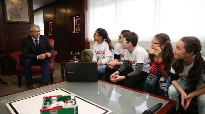 Mucit &Ccedil;ocuklar Bilim Turnuvasında