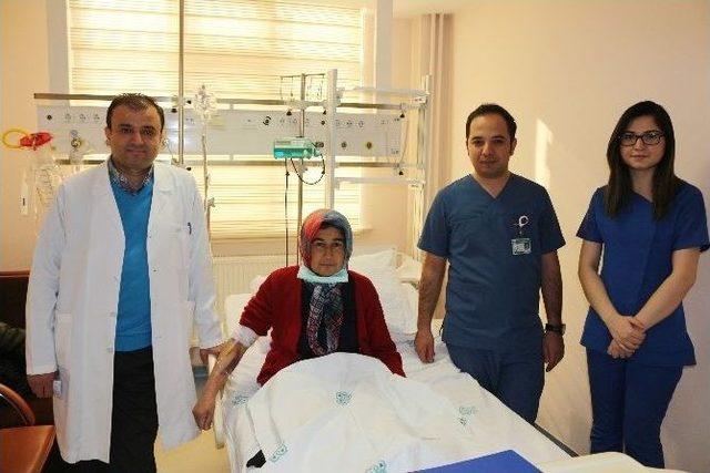 17 Yaşındaki Gencin Böbreğiyle Hayata Tutundu