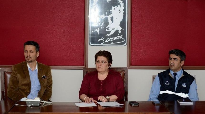Kumluca&rsquo;da T&uuml;p Bayileri Bilgilendirildi