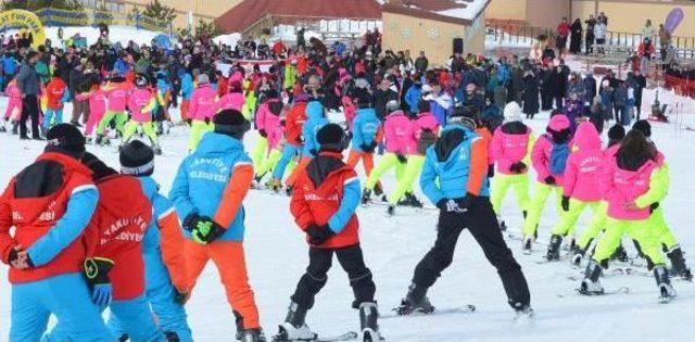 Paland&ouml;ken de Minik Kayak&ccedil;ıların Muhteşem G&ouml;sterisi 2