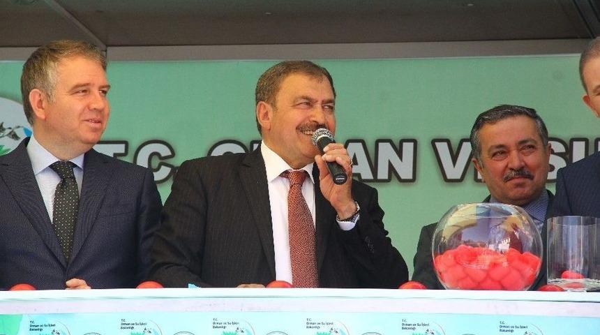 Bakan Eroğlu, &ldquo;eski T&uuml;rkiye&rsquo;de H&uuml;kumetlerin &Ouml;mr&uuml; G&ouml;let Yapmaya Yetmiyordu&rdquo;