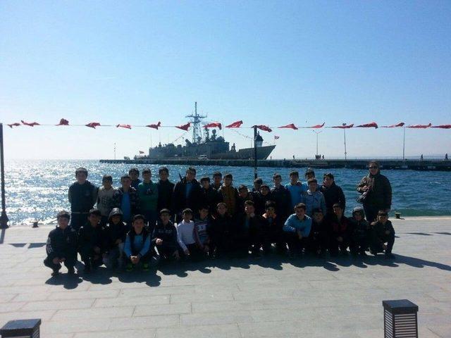 &Ouml;ğrenciler G&ouml;k&ccedil;eada Firkateynini Gezdi 2