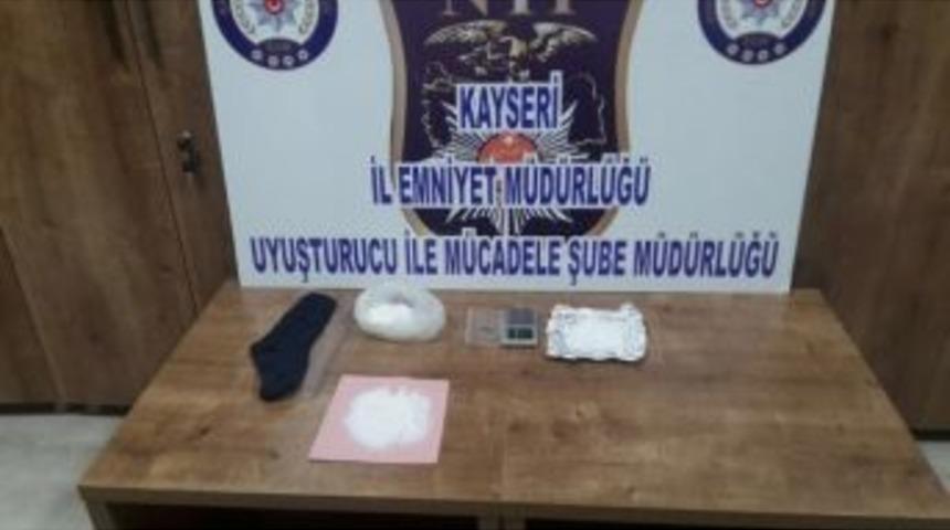 Zehir Tacirlerine G&ouml;zaltı