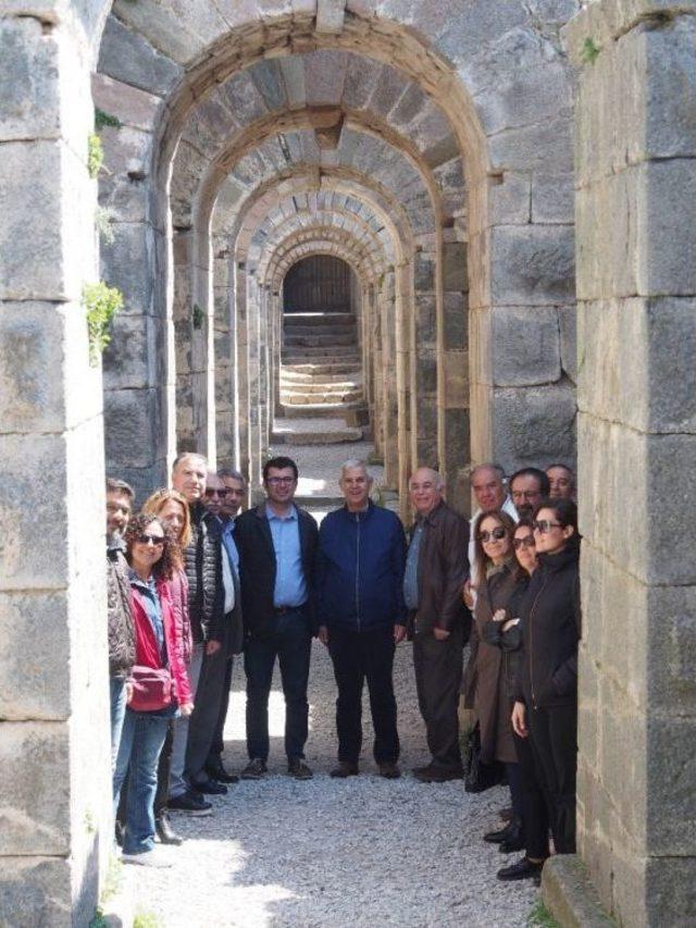 S&ouml;ke Belediyesinden Bergama&rsquo;ya Teknik Gezi 1