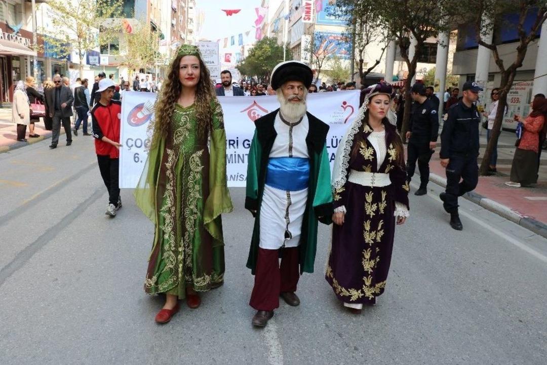 İlk Mesir Badmintoncu &Ccedil;ocuklara Sa&ccedil;ıldı