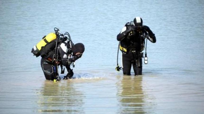 Dolandırdıkları Oto Kiralama Şirketi Sahibini &Ouml;ld&uuml;rm&uuml;şler