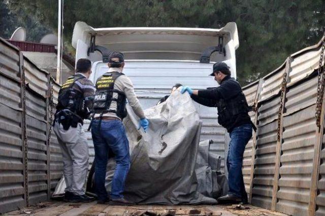 Tır ın Dorsesinden 202 Kilo Esrar &Ccedil;ıktı 2