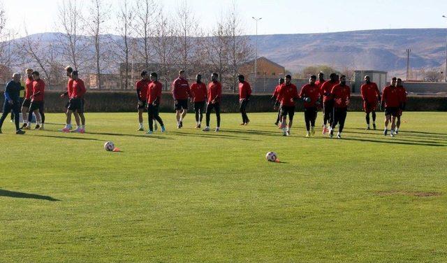 Kayserispor Kupada Oynayacağı Fenerbahçe Maçı Hazırlıklarına Devam Ediyor