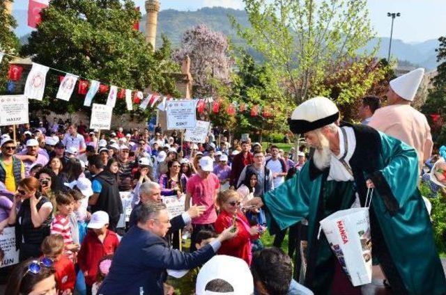 Şifalı Mesir Ilk Onlar Için Saçıldı