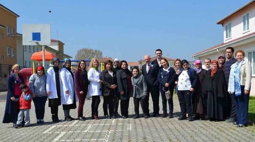 Adatıp Hastanesinden, Sakarya Otizmle Yaşam Derneğine Ziyaret