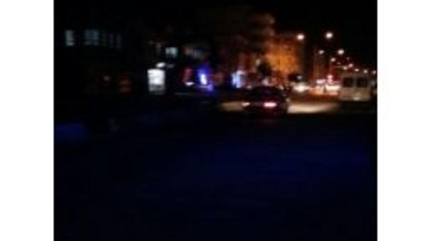 Caddede Aydınlatma Lambalarının Olmaması Tepkilere Neden Oluyor