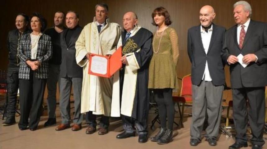 Karab&uuml;k &Uuml;niversitesi'nden T&uuml;rker İnanoğlu'na 'onursal Doktora' Unvanı