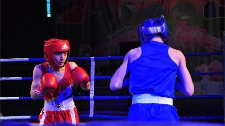 T&uuml;rkiye Yıldız Erkekler Ferdi Boks Şampiyonası Sona Erdi