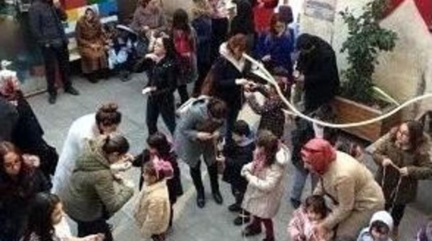 &Ouml;ğrenciler Oyun Oynayarak &Ouml;ğrendi