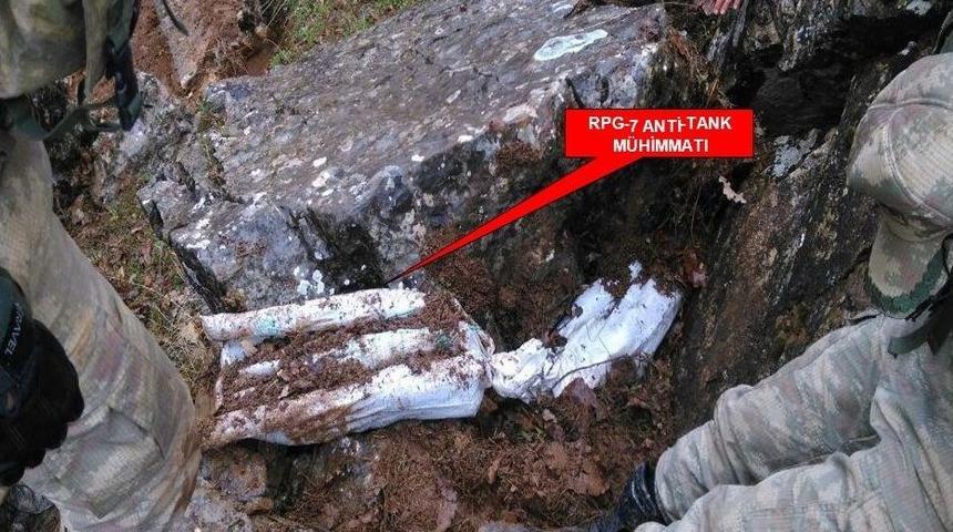 Tsk: &ldquo;atmaca Operasyonu&rsquo;nda 15 Adet Rpg-7 Anti-tank M&uuml;himmatı Ele Ge&ccedil;irildi&rdquo;
