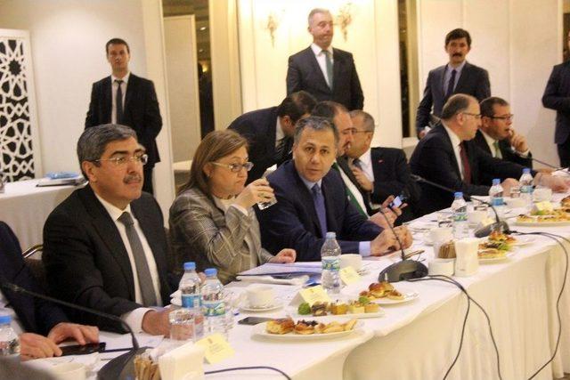 T&uuml;rkiye&rsquo;den İki Kat, Avrupa&rsquo;dan 30 Kat Hızlı B&uuml;y&uuml;yen Gaziantep&rsquo;e Enerji Yatırımı Yetmiyor 1