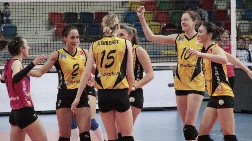 Vakıfbank 14&rsquo;te 14 Yaptı
