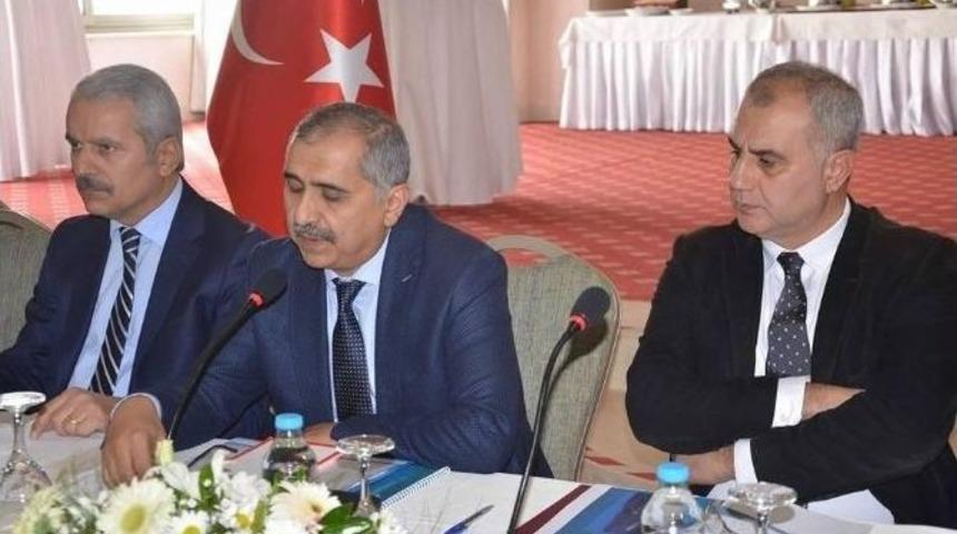 Kuşadası&rsquo;nın Sorunları Vali Ko&ccedil;ak&rsquo;ın Katıldığı Toplantıda Ele Alındı