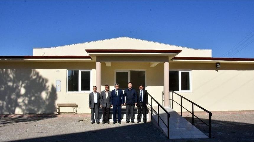 Nazilli Belediyesi Hamzallı&rsquo;nın D&uuml;ğ&uuml;n Salonunu Sezona Yetiştirdi