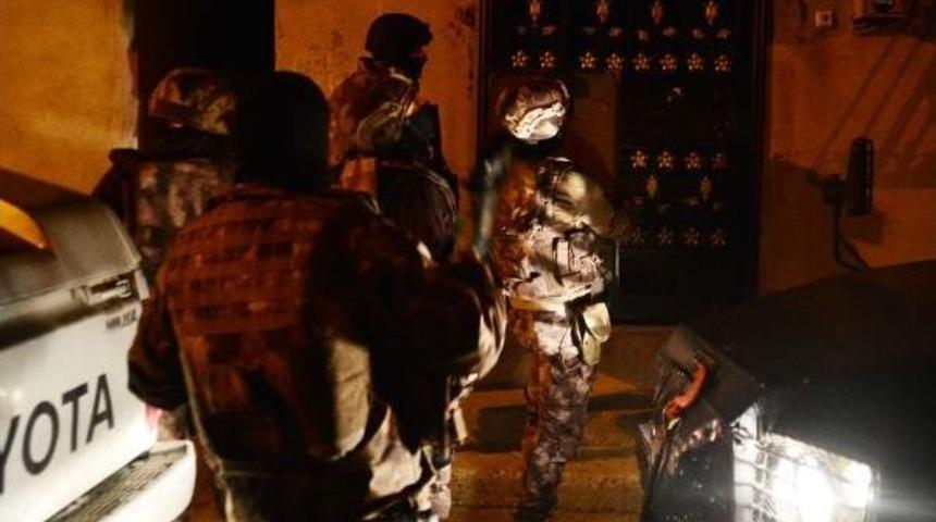 Adana'da Pkk/kck Operasyonu: 7 G&ouml;zaltı