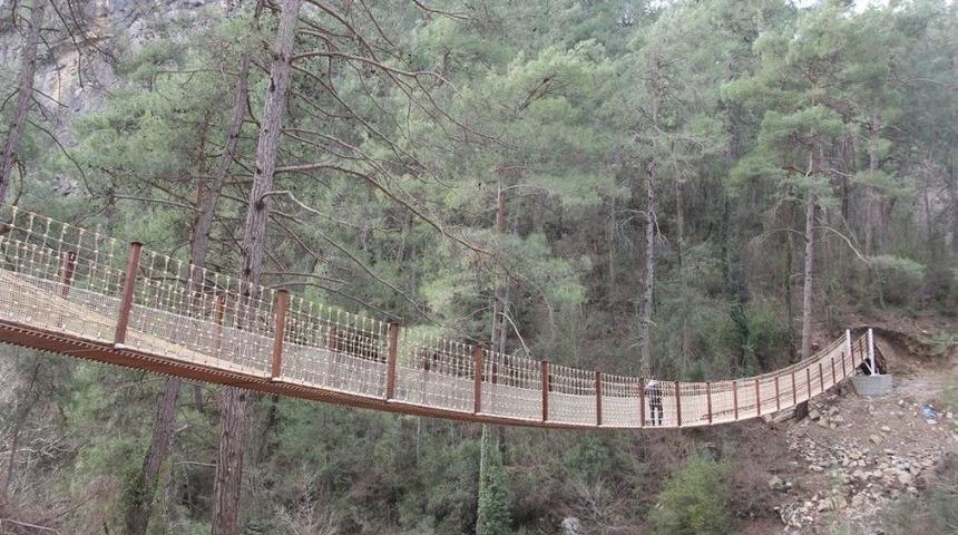 Kapıkaya Kanyonu İle Varda Köprüsü Birbirine Bağlandı