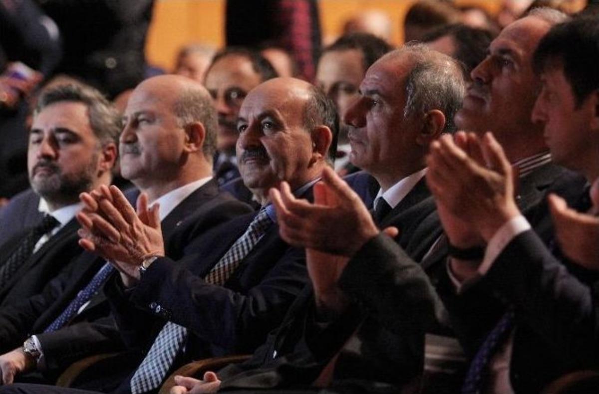 Bakan M&uuml;ezzinoğlu: "&ccedil;ocukları Cadı Geliyor, &Ouml;c&uuml; Geliyor Diyerek Korkutan Anlayışı Millete Yansıtmaya G&uuml;&ccedil;leri Yetmeyecek"