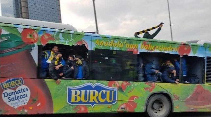 Fenerbah&ccedil;e Taraftarları İle Polis Arasında Arbede